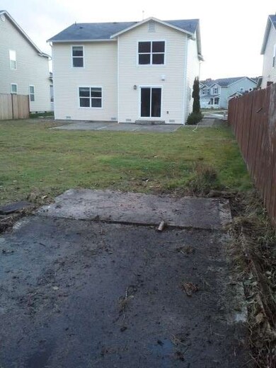 930 Daffodil Ave NE, Orting, WA 98360 - photo 3