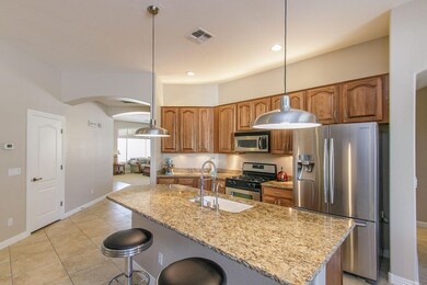 4) KITCHEN