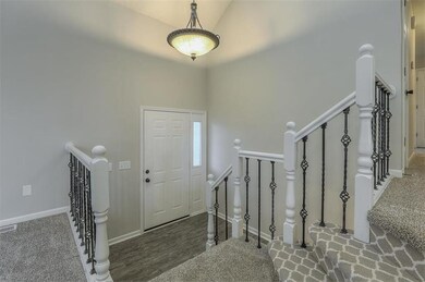 300 W Laredo Trail, Raymore, MO 64083 - photo 4