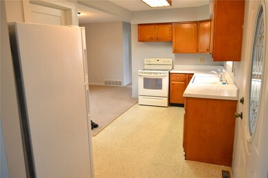 1014 A Ave, Vinton, IA 52349 - photo 7