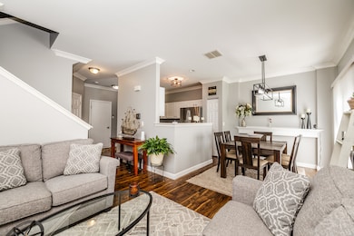 645 W Jonathan Dr unit 3, Round Lake, IL 60073 - photo 6