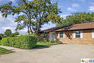 1909 Henry St, Copperas Cove, TX 76522 - photo 2