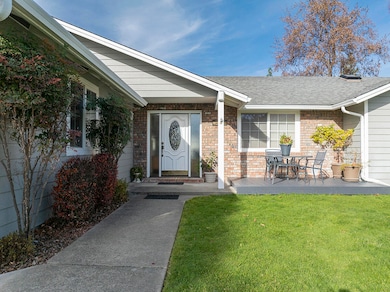 4806 Williams Hwy, Grants Pass, OR 97527 - photo 2