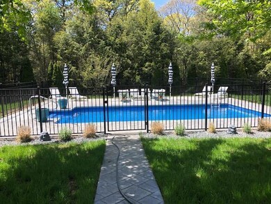 135 the paddock circle pool sunshine