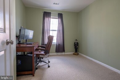 8313 Snowy Egrit Way unit 32, Lorton, VA 22079 - photo 7