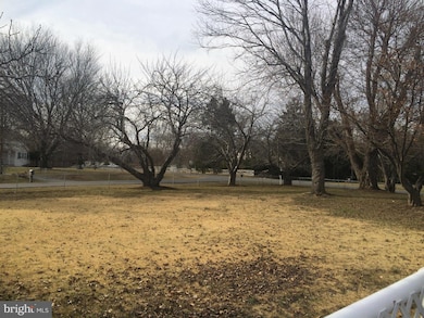 1301 Hornell Dr, Silver Spring, MD 20905 - photo 6