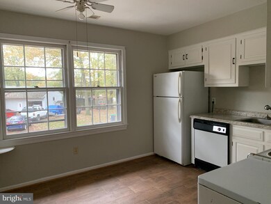 16391 Norton Dr unit 3, King George, VA 22485 - photo 3