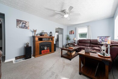 818 Elaine Rd, Columbus, OH 43213 - photo 7