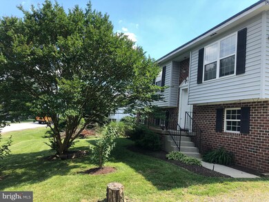 29605 Jennifer Dr, Mechanicsville, MD 20659 - photo 3