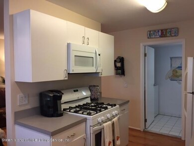 22 Candon Ct, Staten Island, NY 10309 - photo 4