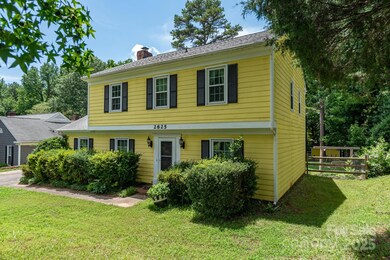 2825 Edwin Jones Dr, Charlotte, NC 28269 - photo 2