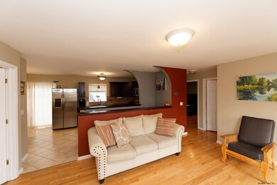 27 New Jersey Ave, Rensselaer, NY 12144 - photo 7