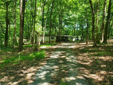 199 Lester Russell Dr, Asheboro, NC 27205 - photo 4