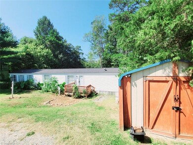 249 Hoover Hill Rd, Asheboro, NC 27205 - photo 2