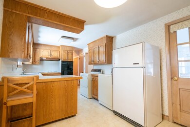 35 Ledgetree Rd, Medfield, MA 02052 - photo 2