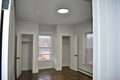 563 E 3rd St unit 2nd Floor, Mount Vernon, NY 10553 - photo 4