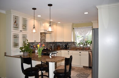 1907 Portsmouth Ave, Westchester, IL 60154 - photo 5