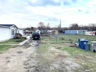 10132 W Maymie Rd, Boise, ID 83714 - photo 2