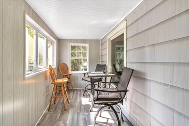 07-1223-Lake-St-WindowStill-Real-Estate-
