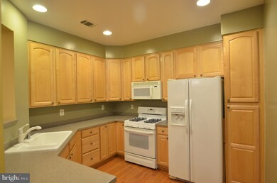 Lakeland Ridge Condominiums unit 101, Gaithersburg, MD 20878 - photo 4