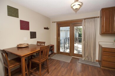 114 Barnett Dr, Cedar Falls, IA 50613 - photo 5