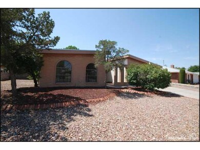 10604 Brian Mooney Ave, El Paso, TX 79935 - photo 2