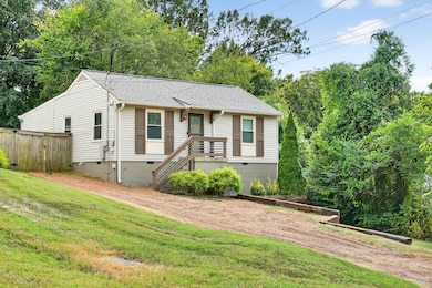 Secluded lot in East Nashville