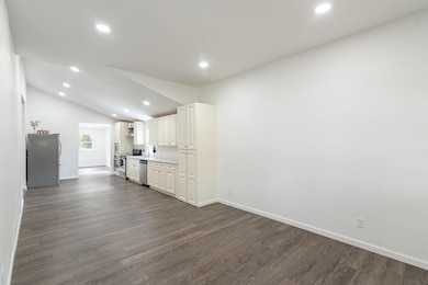 103 S Main St, Sweetser, IN 46987 - photo 5