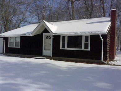 25 Bloom Ct, Middletown, RI 02842 - photo 2