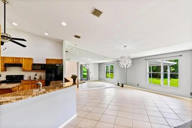Family/ Breakfast bar