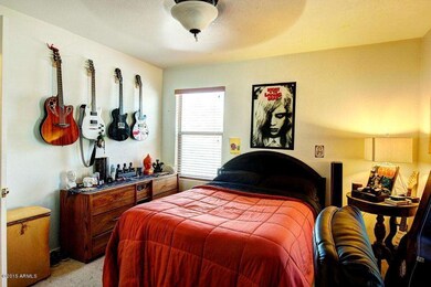 Bedroom 1 (2)