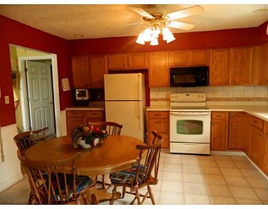 Kitchen. Spacious EIK kitchen with laminate floori