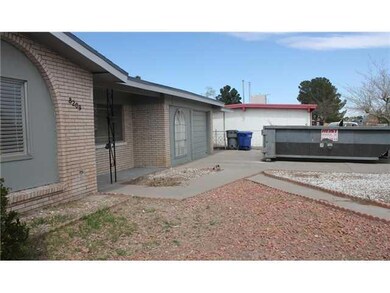8209 Broadway Dr, El Paso, TX 79915 - photo 2