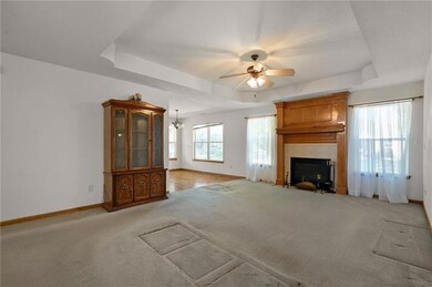 1110 Granada Dr, Raymore, MO 64083 - photo 6