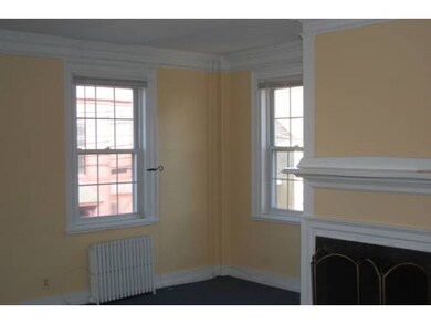 54 Court St unit 3, Portsmouth, NH 03801 - photo 3