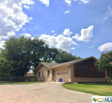 606 Cedar Dr, Copperas Cove, TX 76522 - photo 2