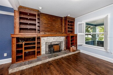 616 15th St N, Saint Petersburg, FL 33705 - photo 6