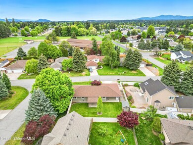 536 E Cloverleaf Dr, Hayden, ID 83835 - photo 4