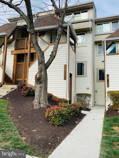 18134 Windsor Hill Dr, Olney, MD 20832 - photo 2