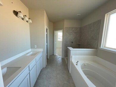 1039 Northern Oaks Ct, Springtown, TX 76082 - photo 7