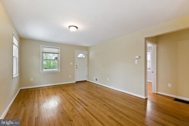 6716 Old Harford Rd, Parkville, MD 21234 - photo 4