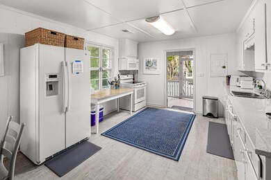 917 E Arctic Ave-7