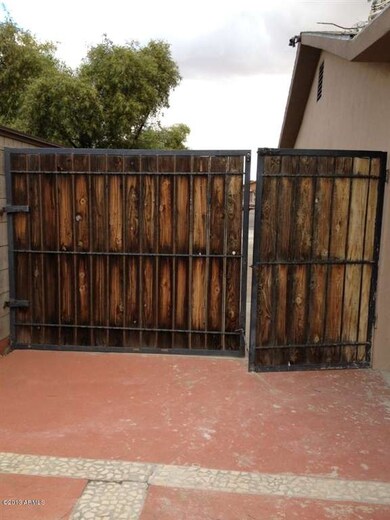 RV Gate