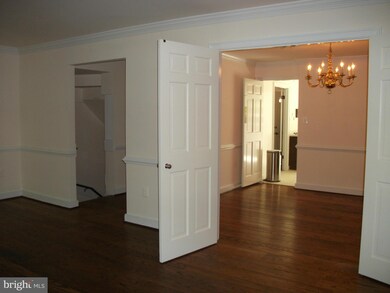 694 N Armistead St unit 48, Alexandria, VA 22312 - photo 4