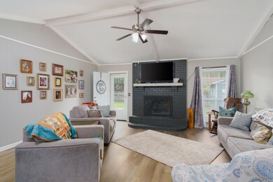 108 Pecan Grove Drive-4