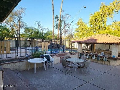 Large entertaining patio