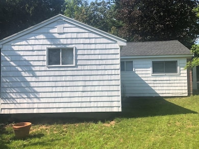 14 Rodgers Cir unit REAR, North Reading, MA 01864 - photo 2