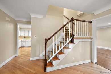 3340 Kernway Dr, Bloomfield Hills, MI 48304 - photo 7