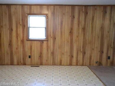 1473 Wilson Ln, Asheboro, NC 27205 - photo 4