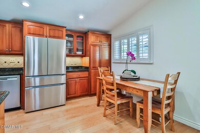 bLiving Dining and Kitchen4